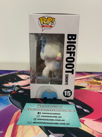 Bigfoot Snowy "Flocked" #15 (2018 Canadian Convention) - Pop Vinyl